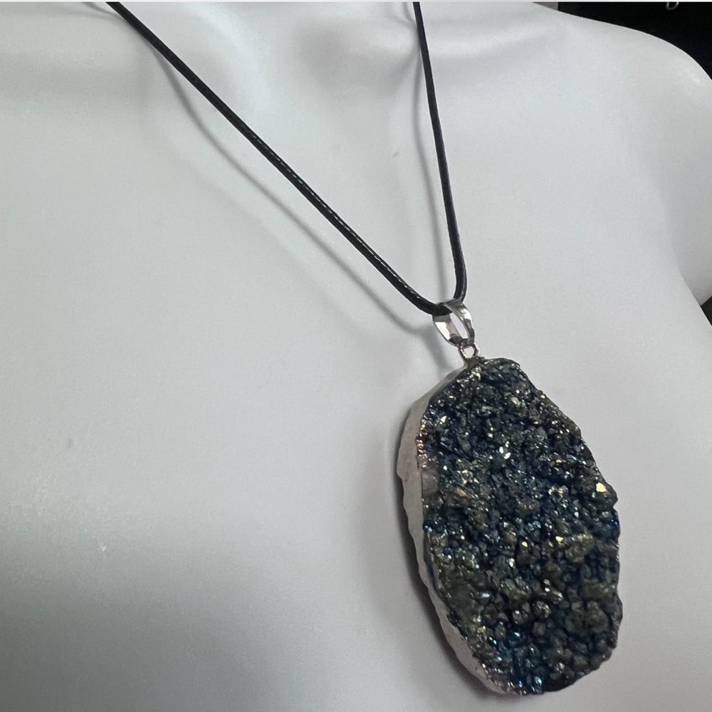 Elegant Blue Druzy Pendant Necklace large blue shimmer Geode